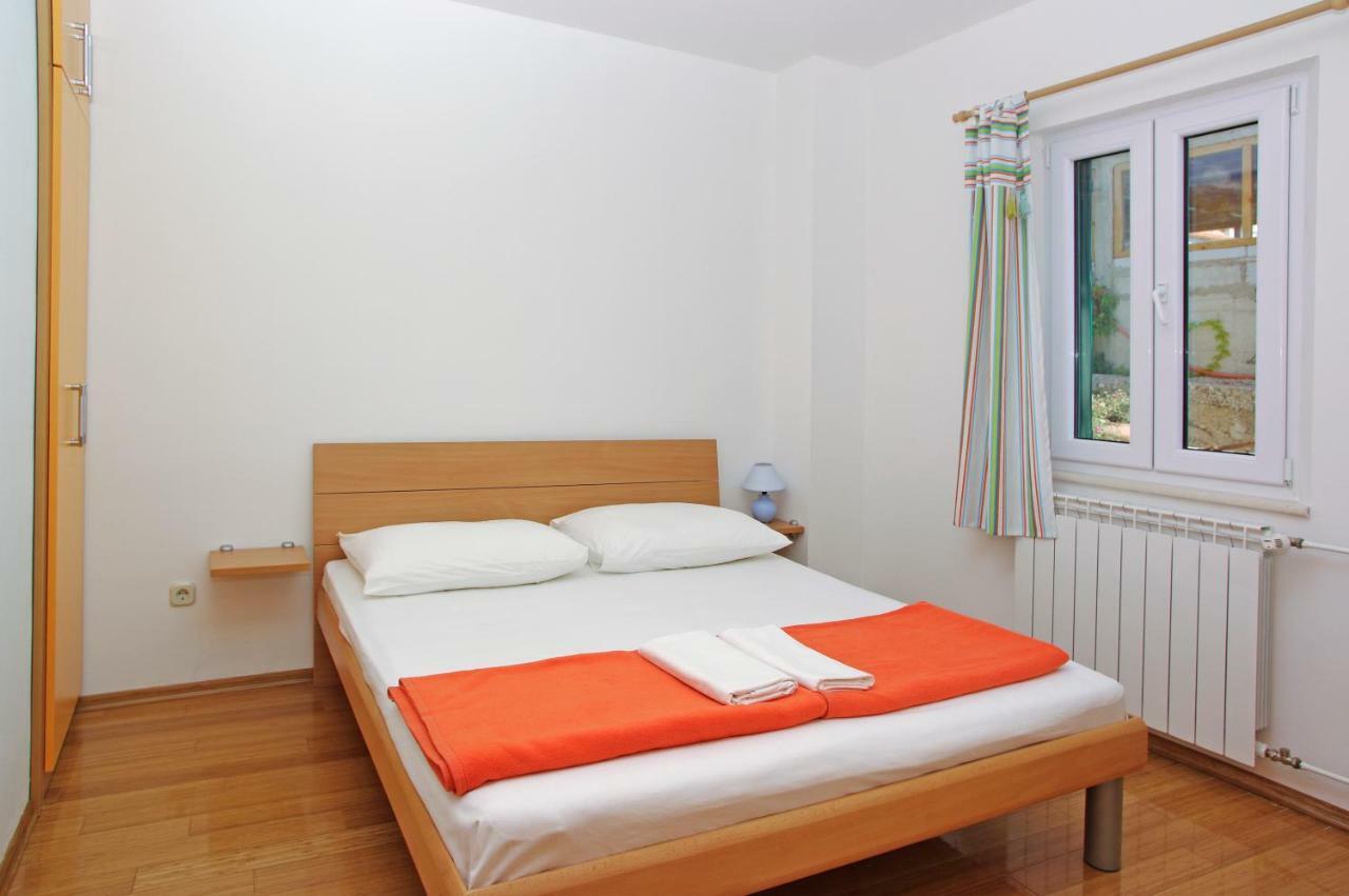 Apartments Villa Vallum Bol Eksteriør billede